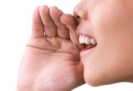 علت گرفتگی زبان هنگام حرف زدن چیست؟